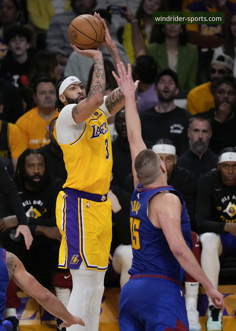 风云体育赛程攻略 洛杉矶湖人进攻火力全开:一场137-130胜利背后的战术深度解析